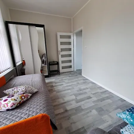 Apartament Przy Parku アパート ギジツコ